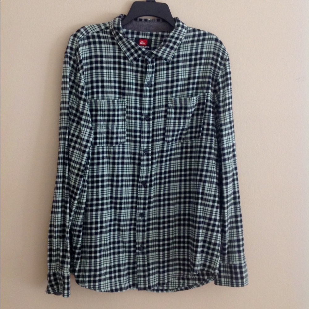 Quiksilver Black and Green Plaid Casual Button Down Shirt